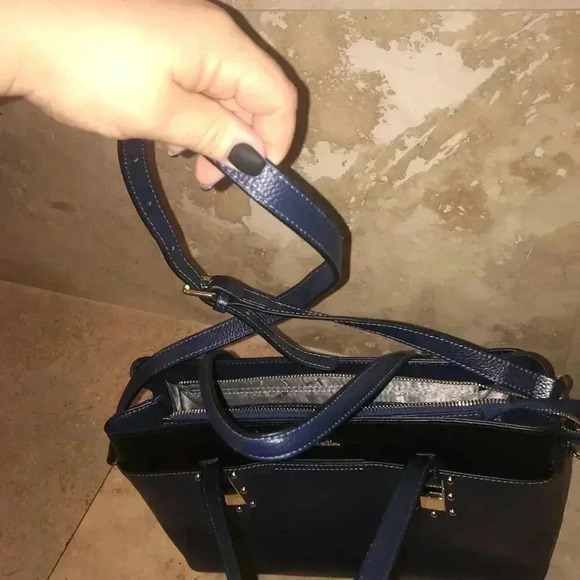 European Leather Bag Nobel paid 300$ - Picture 6 of 8